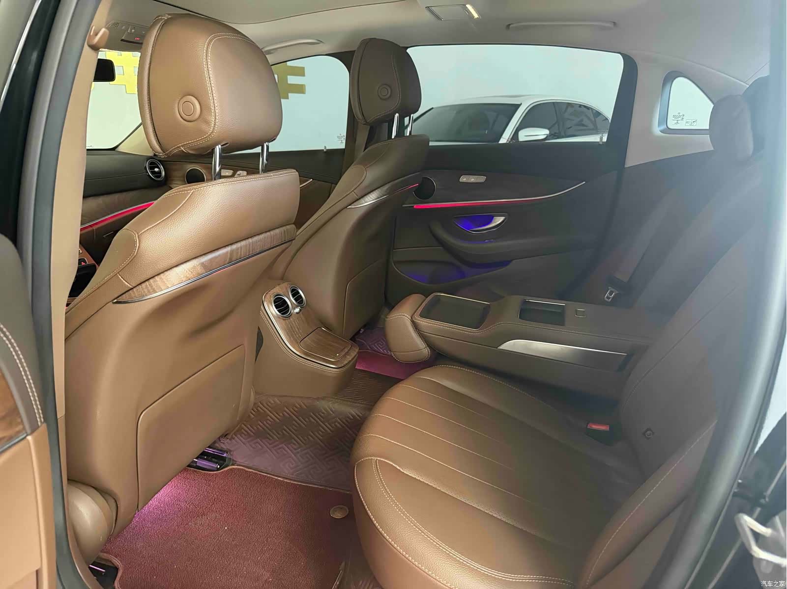 Mercedes-Benz E-Class, 2022 8