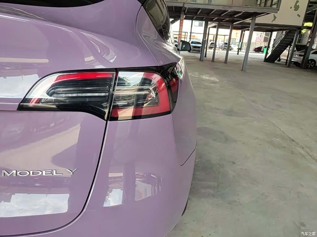 Tesla Model Y, 2023 8