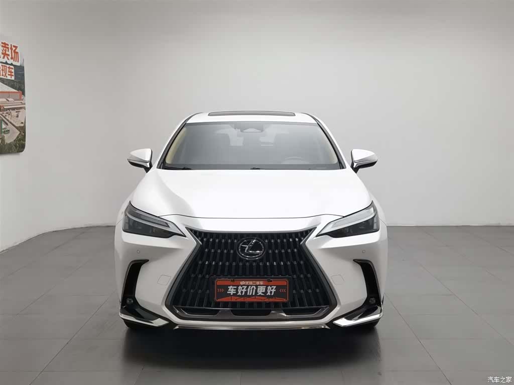 Lexus NX, 2022 3