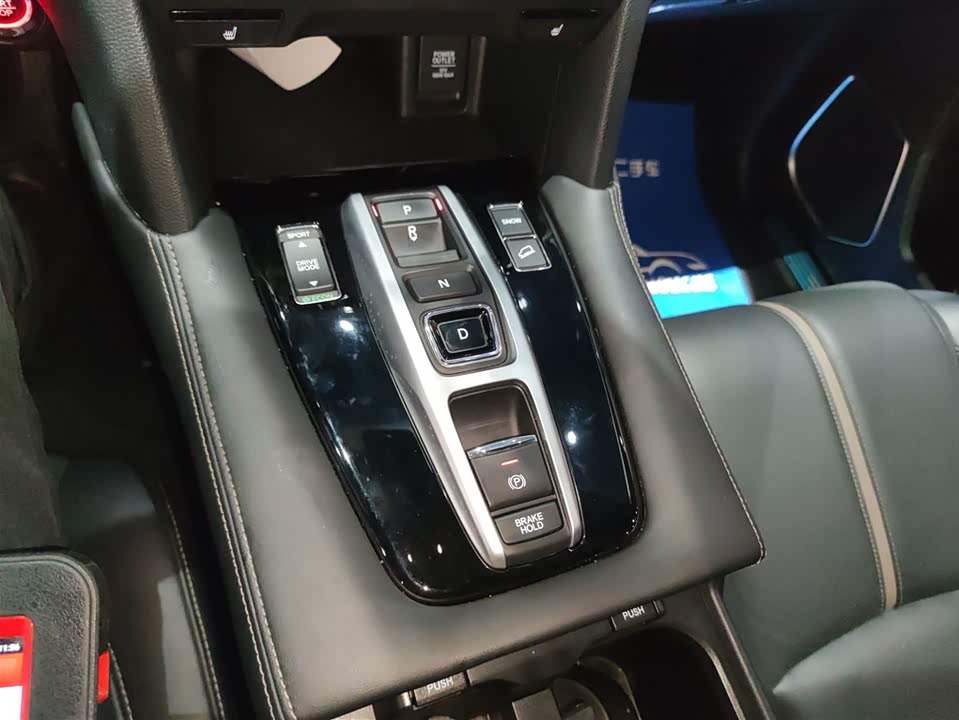 Honda UR-V