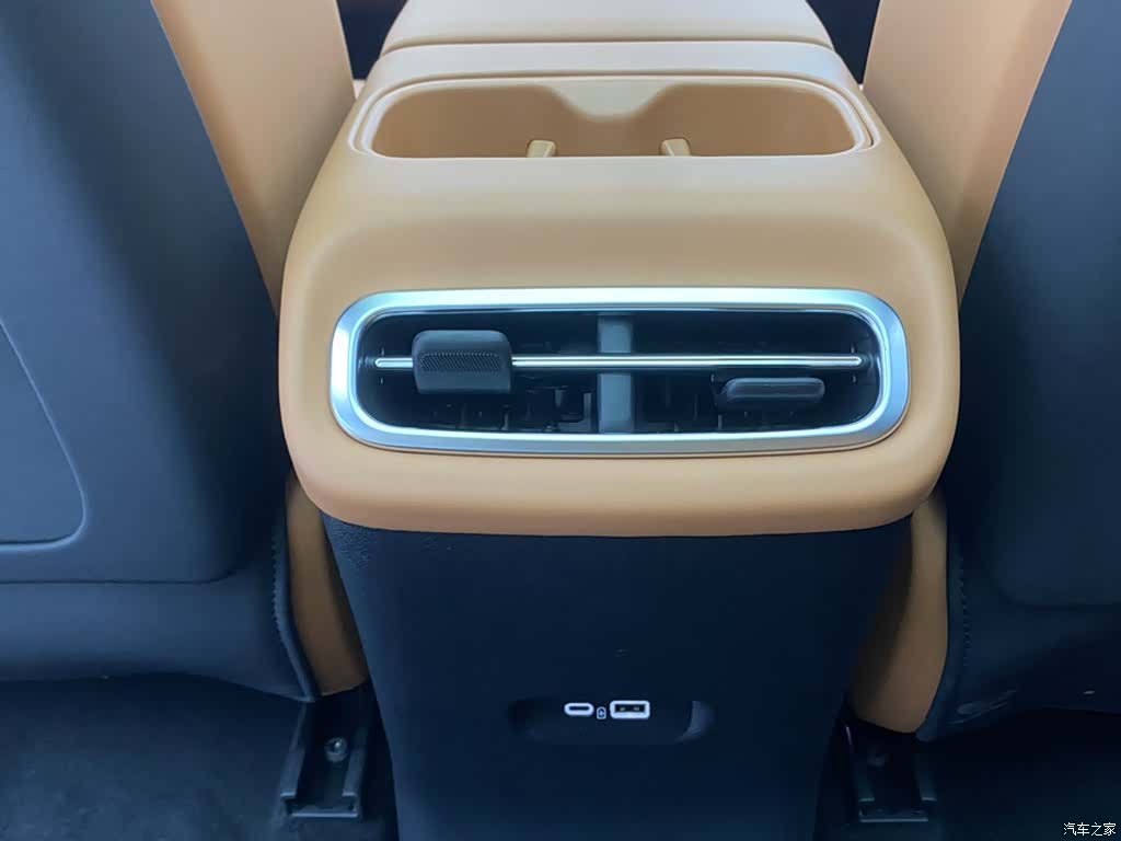 Leapmotor C10, 2025 28