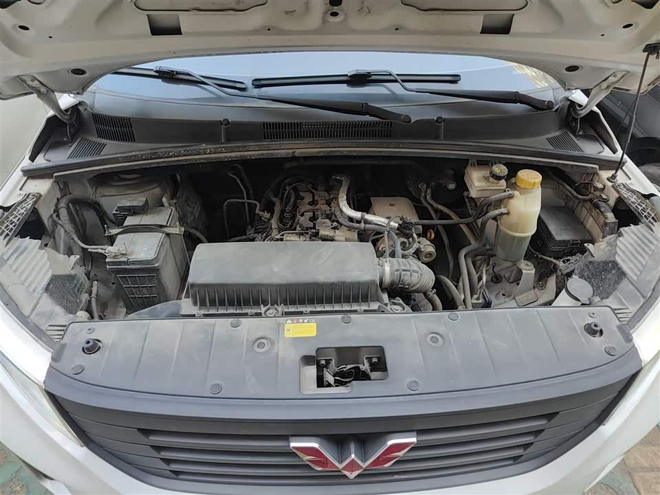 Wuling Wuling Hongguang PLUS