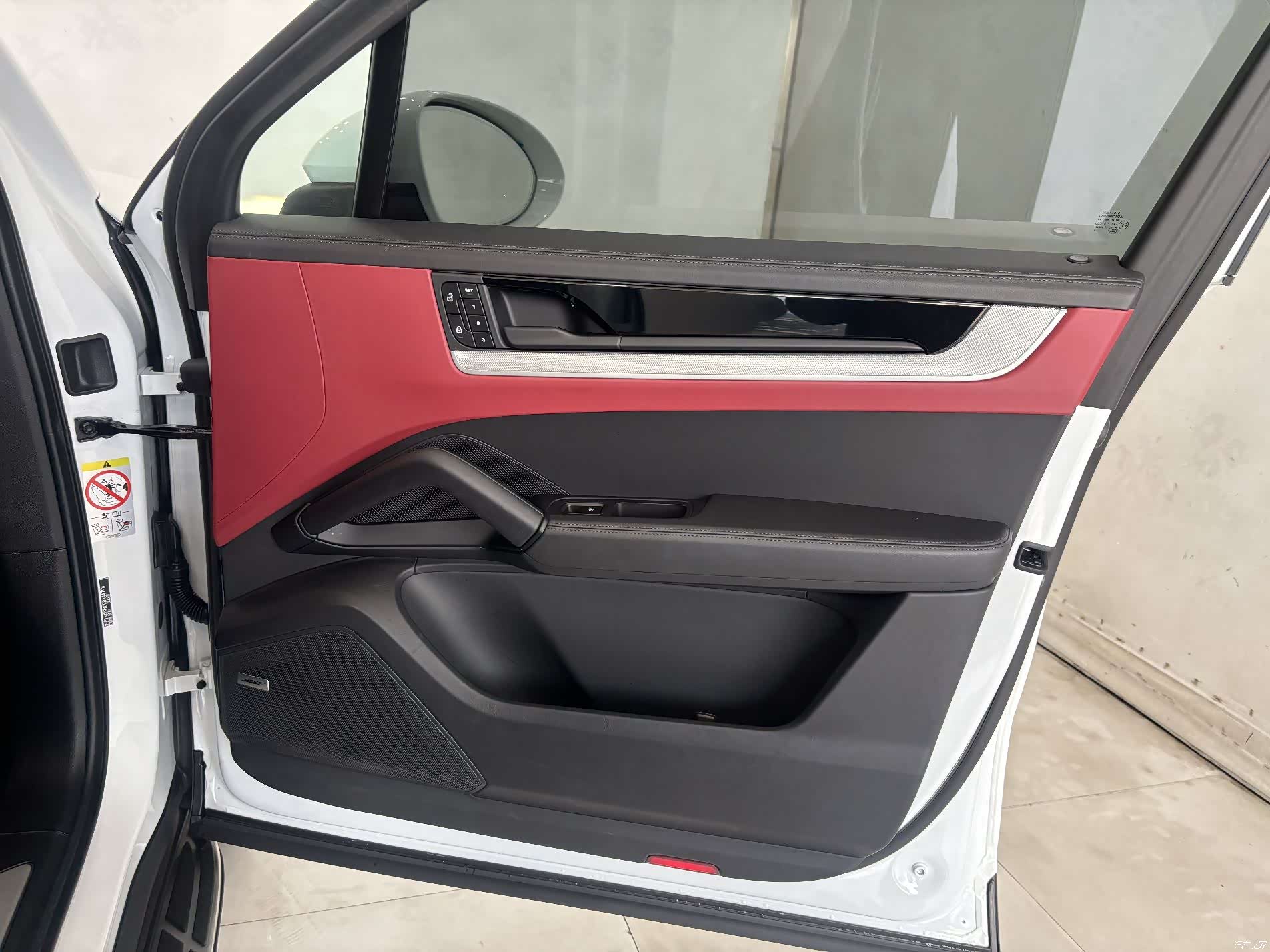 Porsche Cayenne, 2024 25