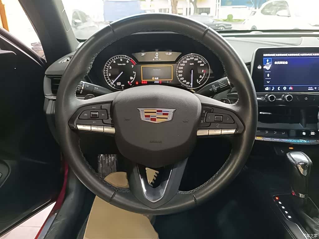 Cadillac CT4, 2023 11