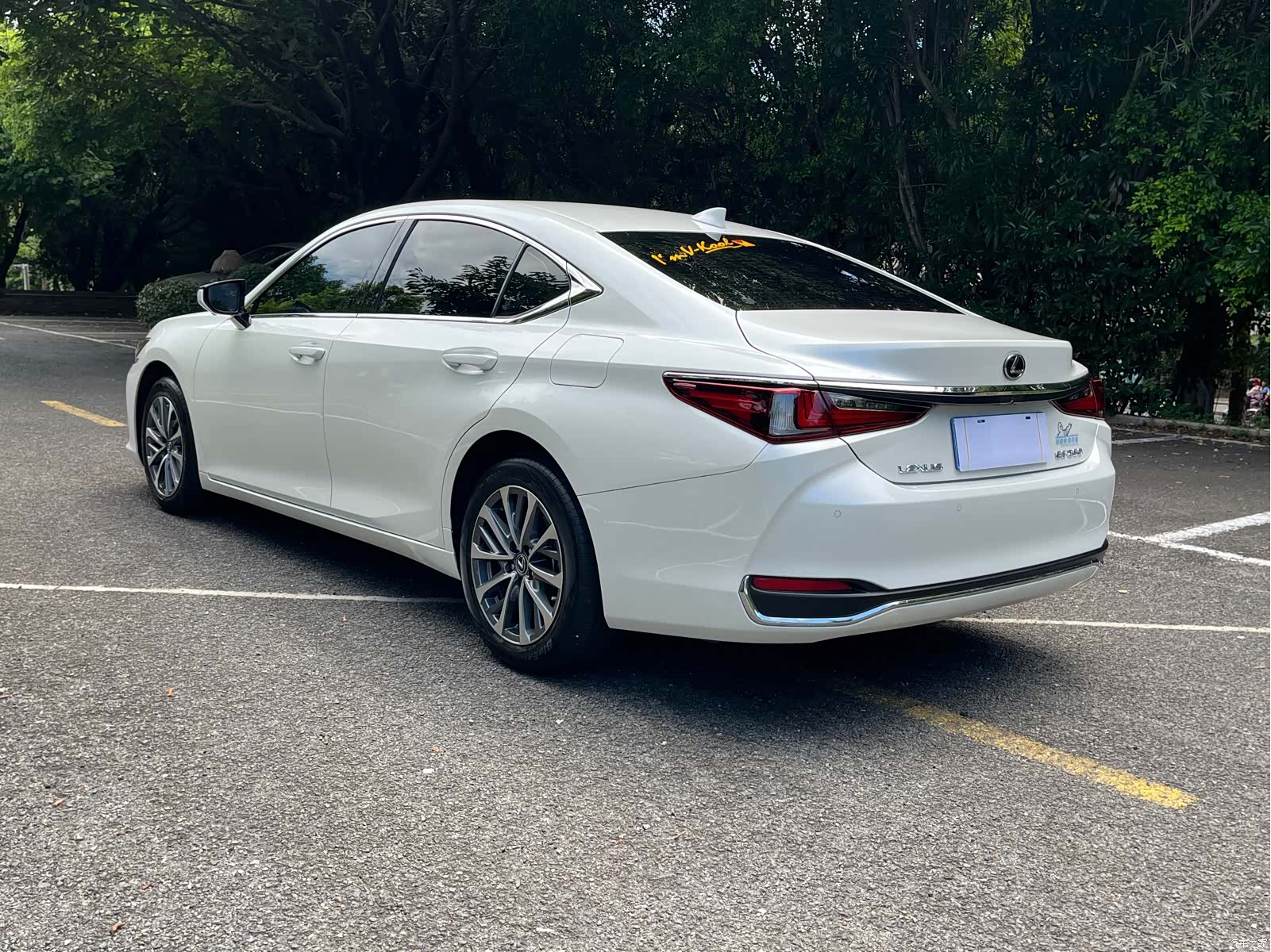 Lexus ES, 2023 7