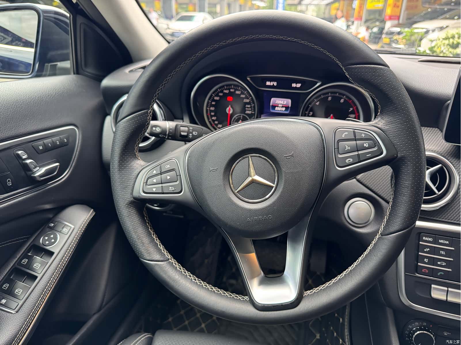 Mercedes-Benz GLA, 2019 14