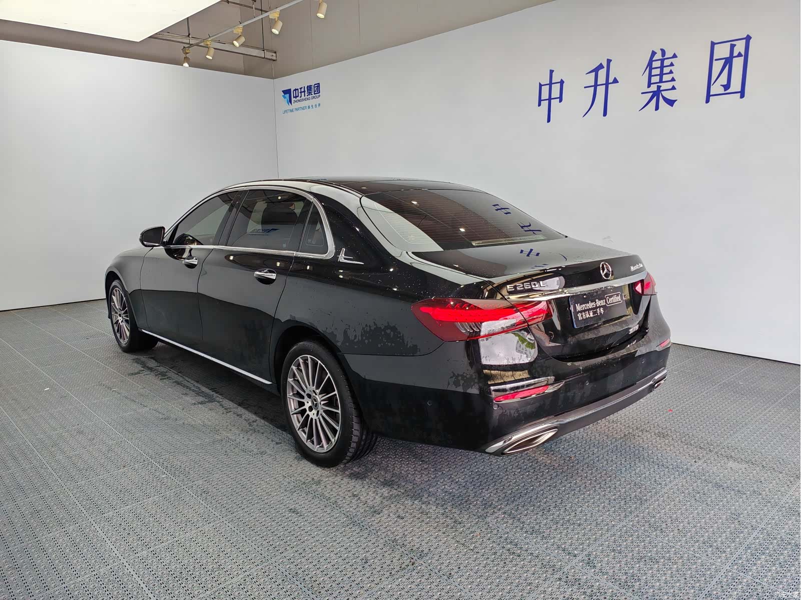 Mercedes-Benz E-Class, 2023 4