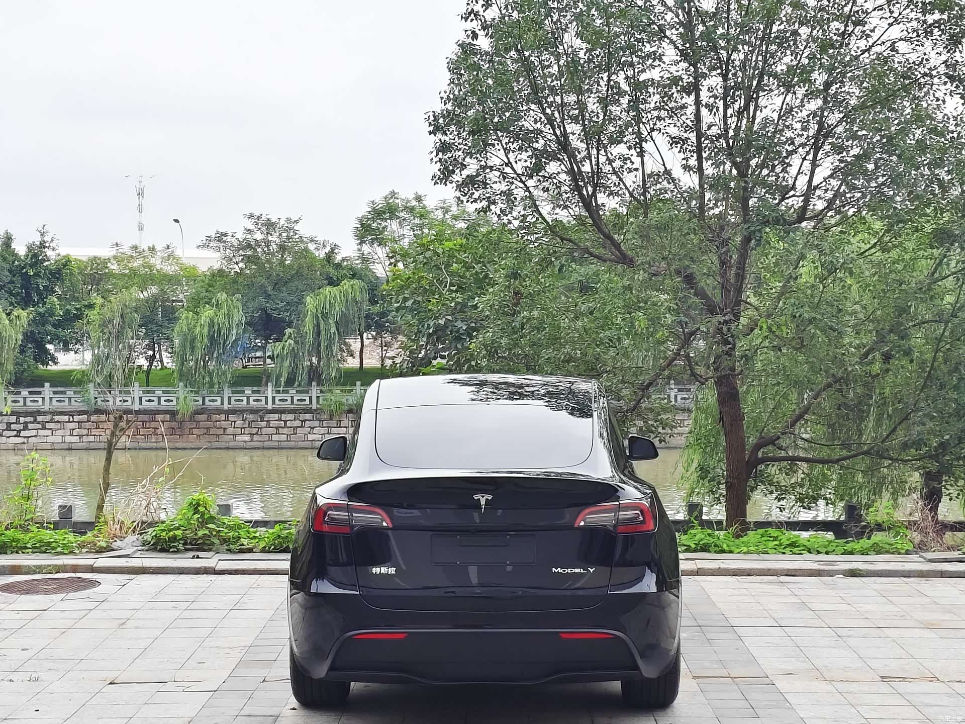 Tesla Model Y, 2021 20