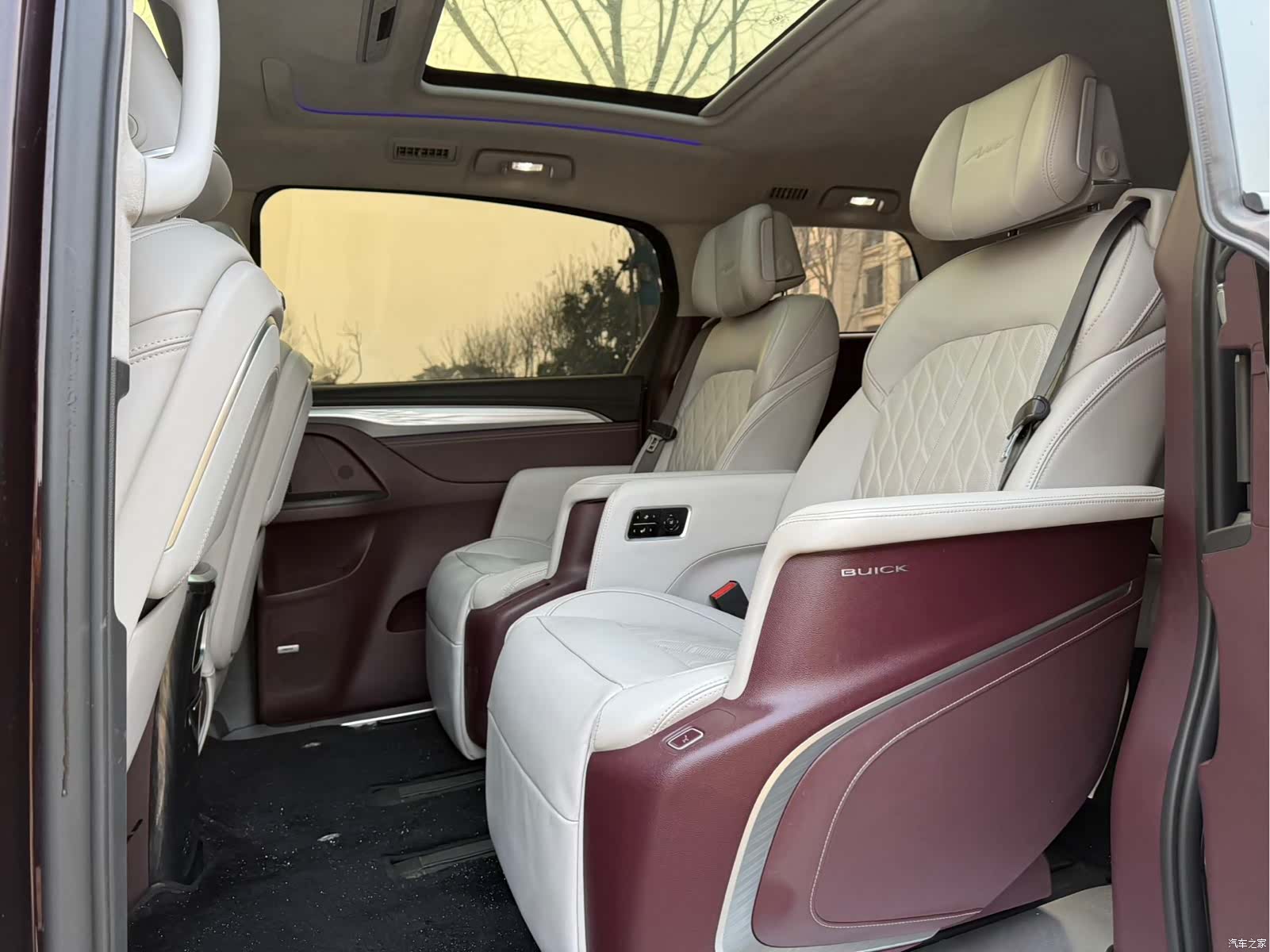 Buick GL8, 2021 6