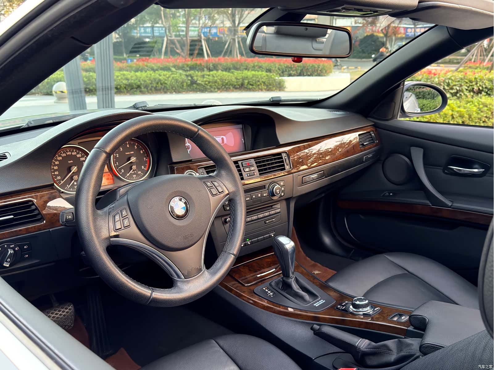 BMW 3 Series, 2009 все фото