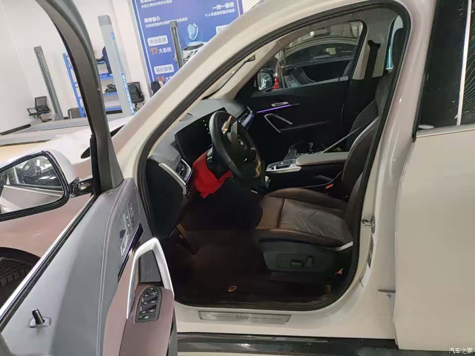 BMW X1, 2024 все фото