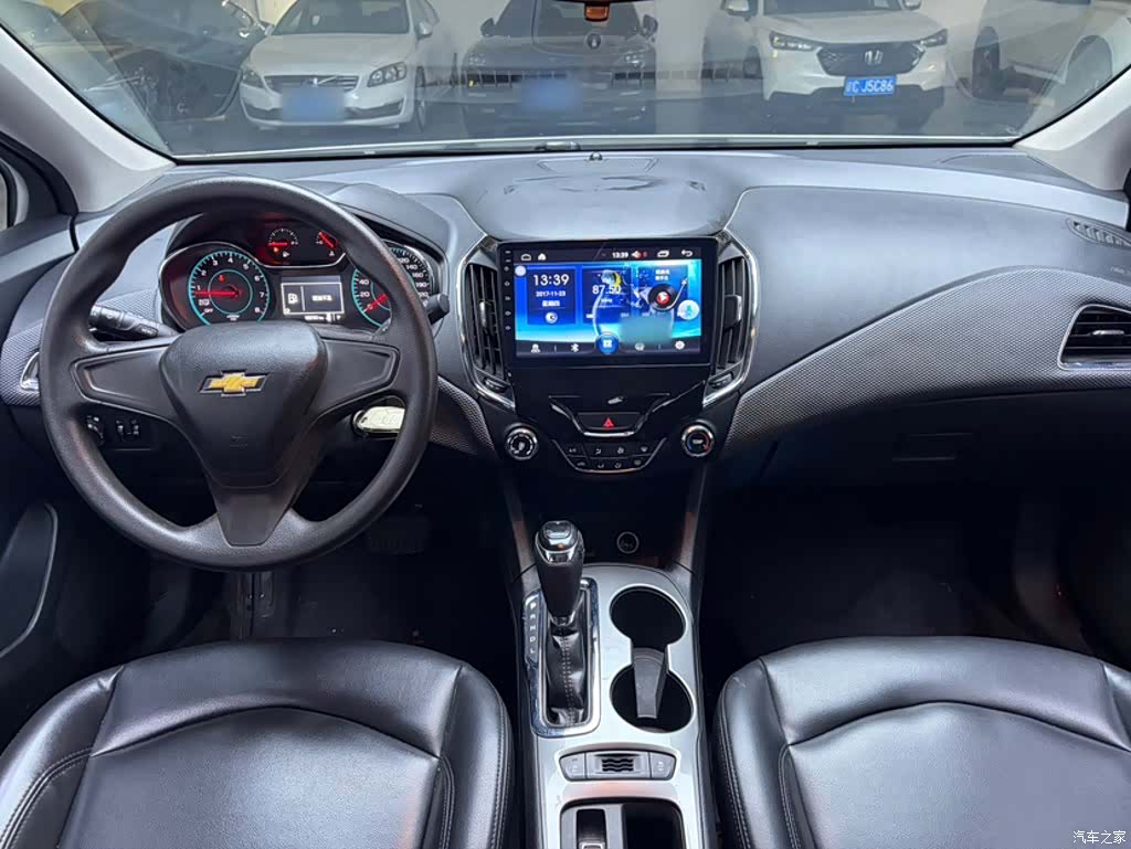 Chevrolet 320, 2017 15
