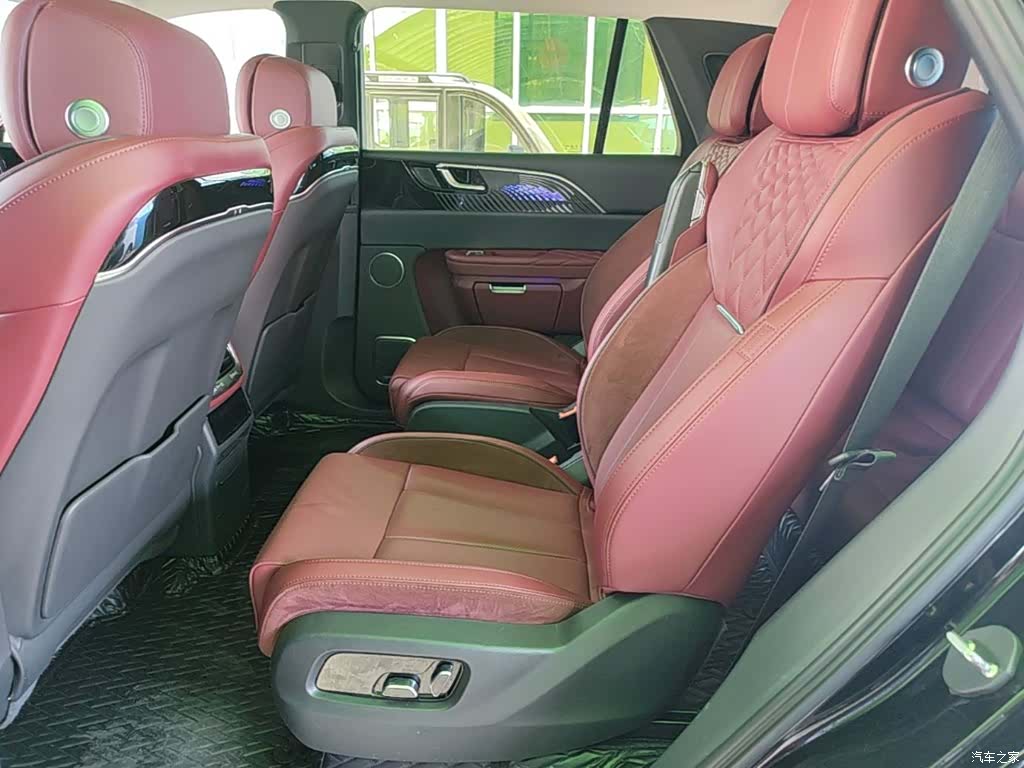 Hongqi E-HS9, 2023 17
