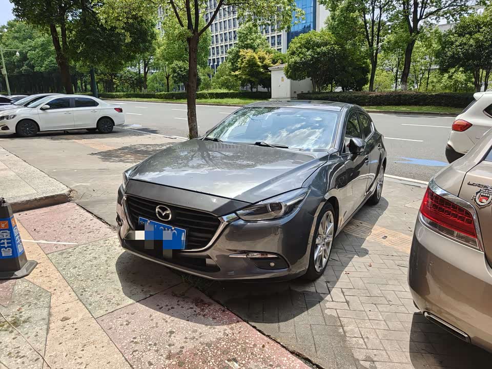 Mazda 3 Angkesaila Mazda 3 Angkesaila