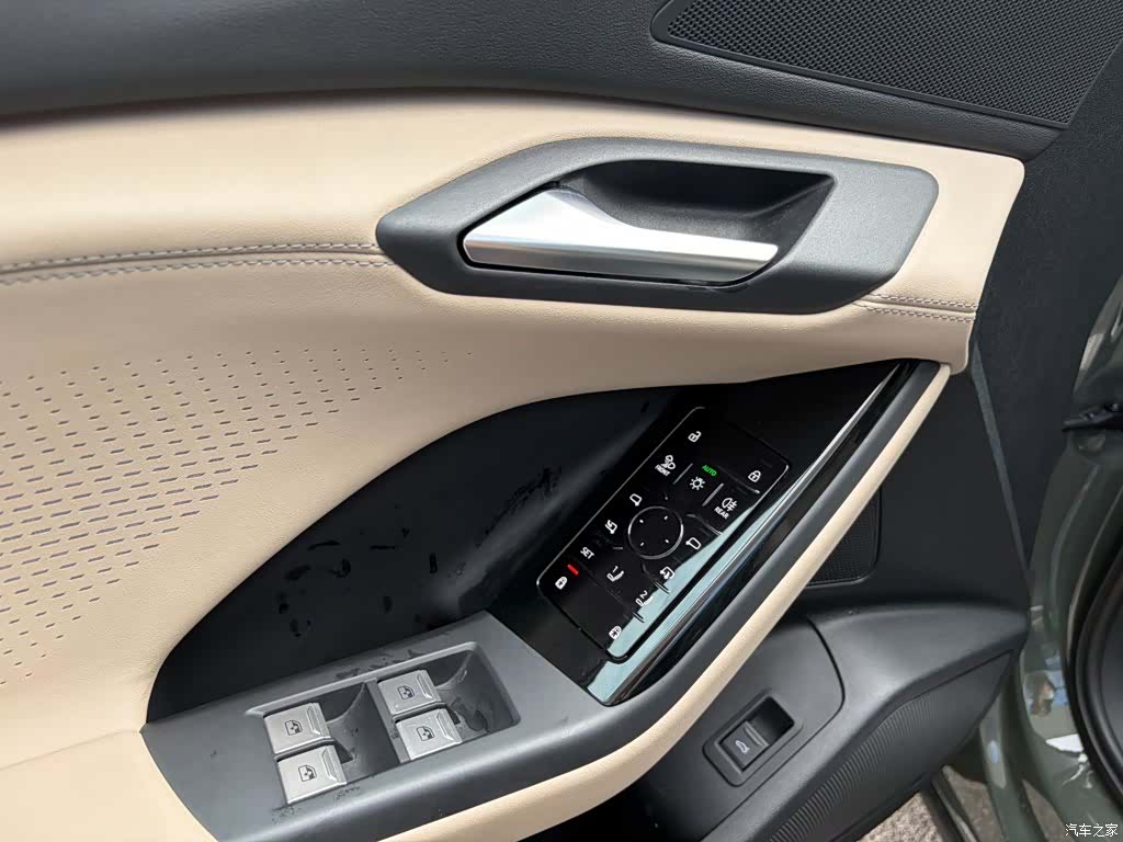 Audi e-tron, 2025 14