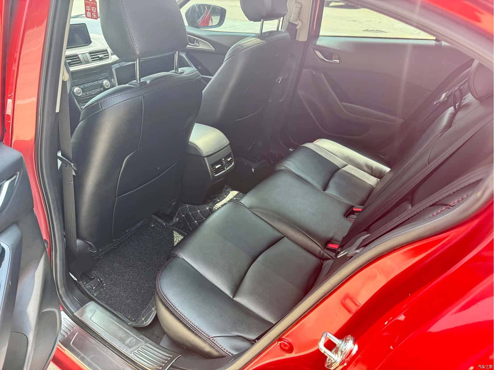 Mazda Mazda3, 2017 10