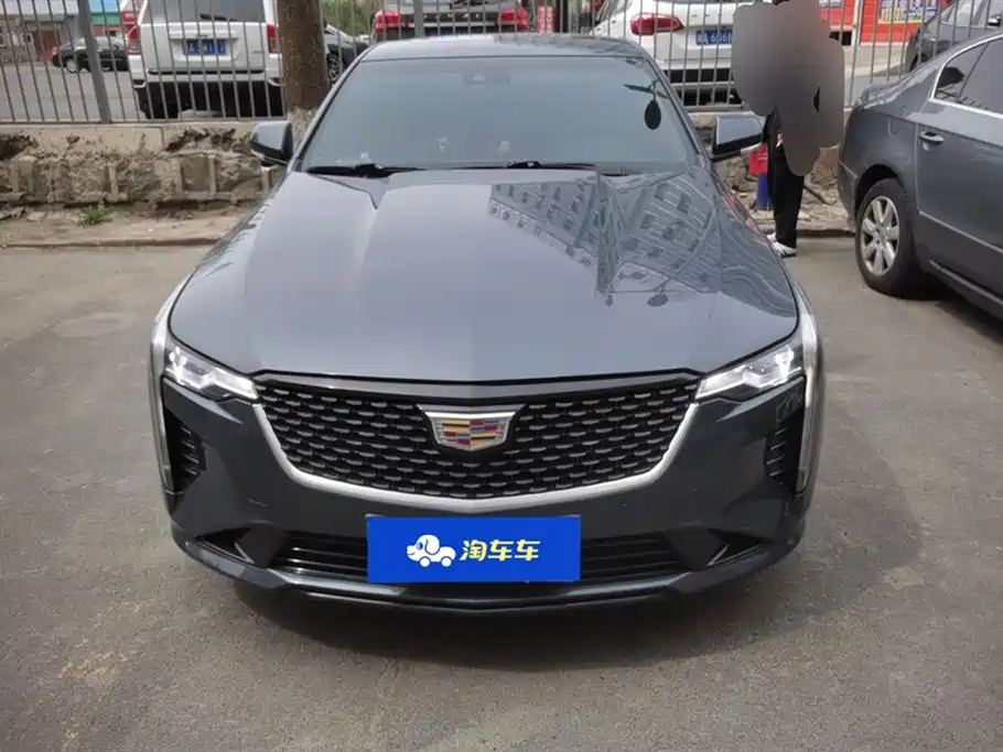 Cadillac CT4