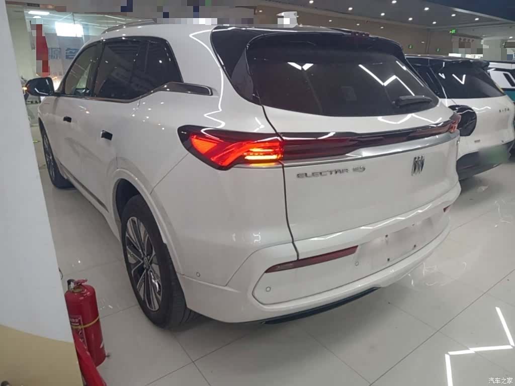 Buick E5, 2025 все фото