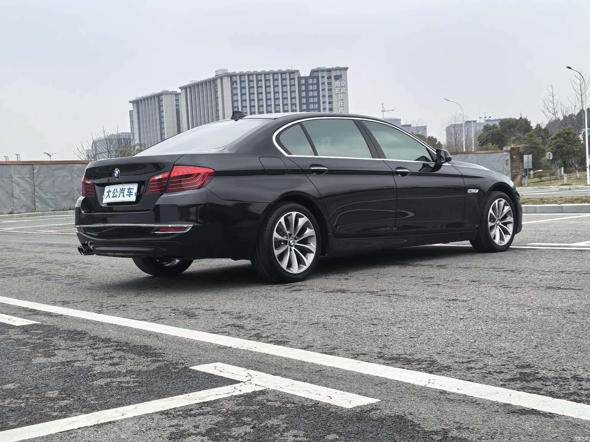 BMW 5 Series, 2017 16