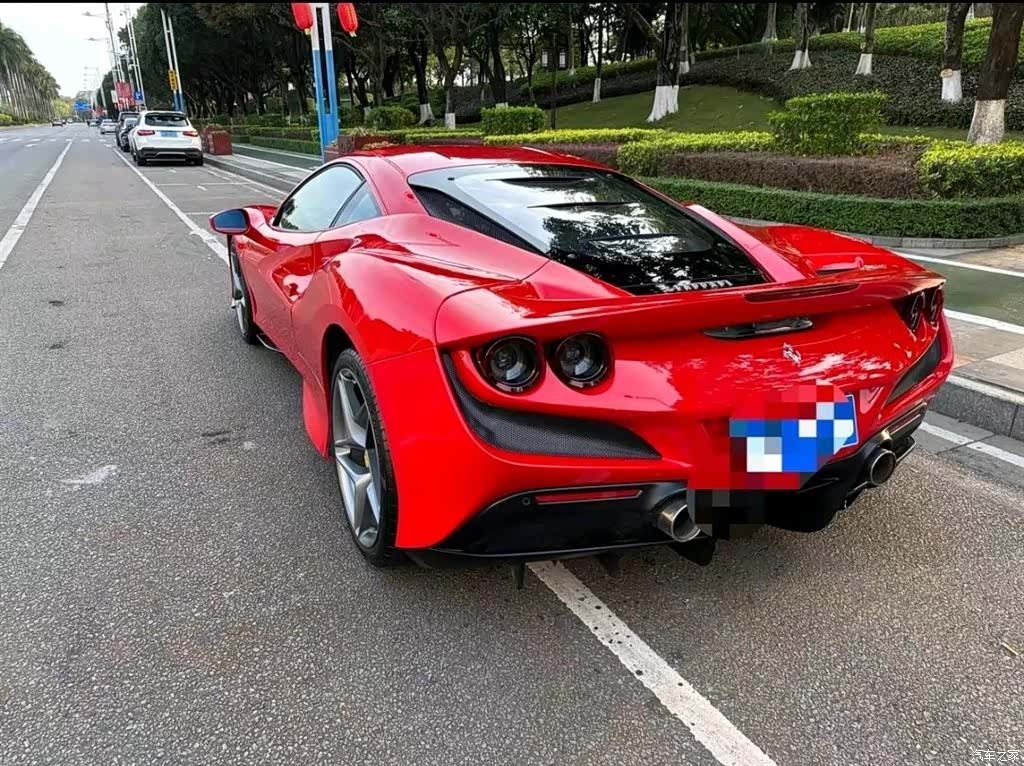 Ferrari F8, 2022 все фото