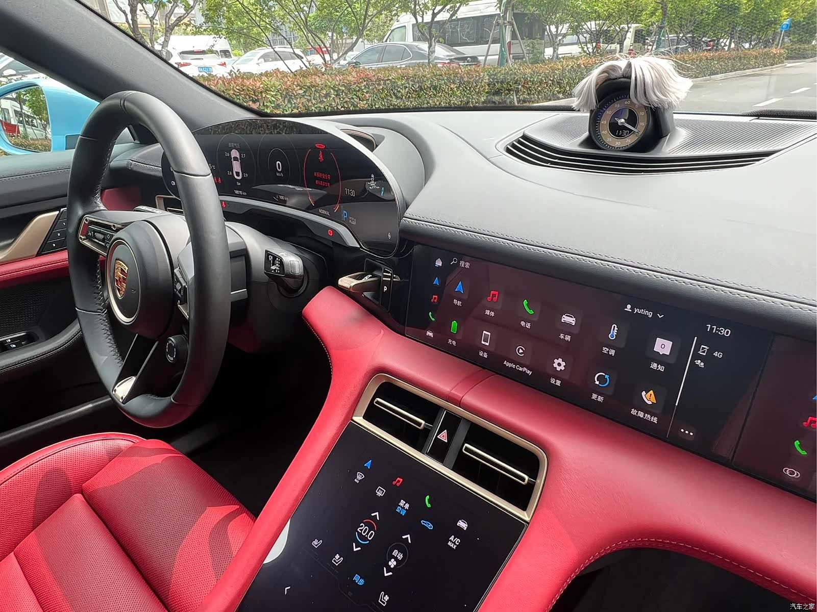 Porsche Taycan, 2023 7