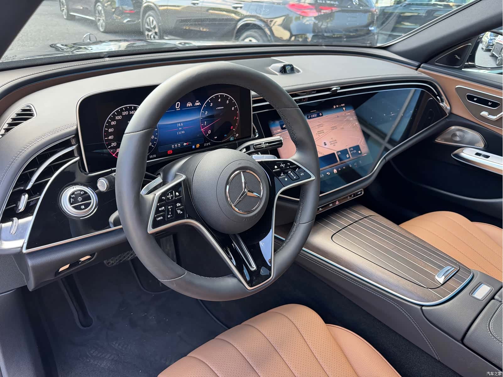 Mercedes-Benz E-Class, 2026 10