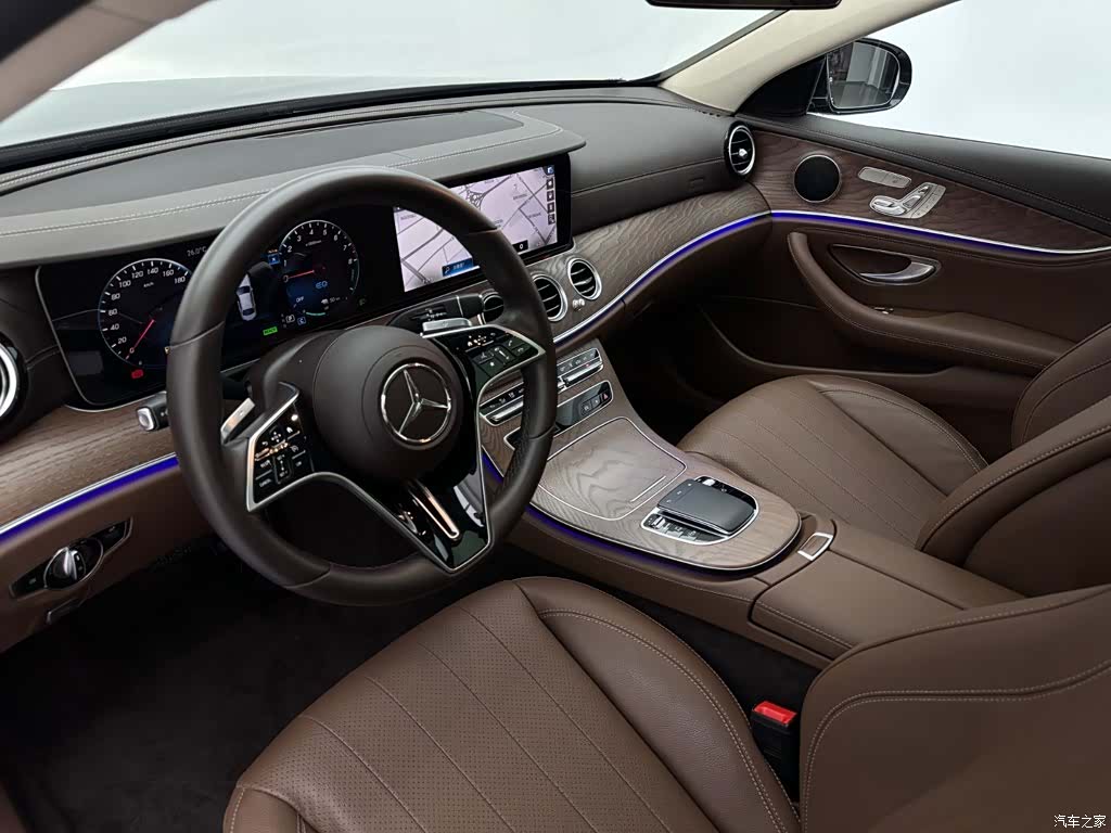 Mercedes-Benz E-Class, 2022 16