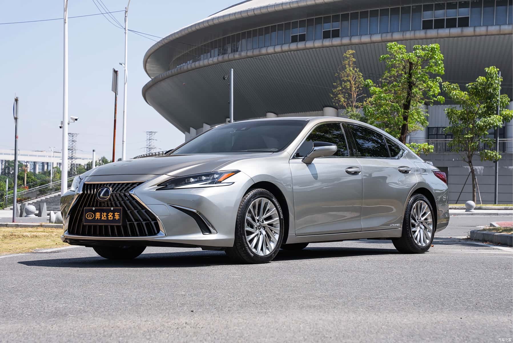 Lexus ES