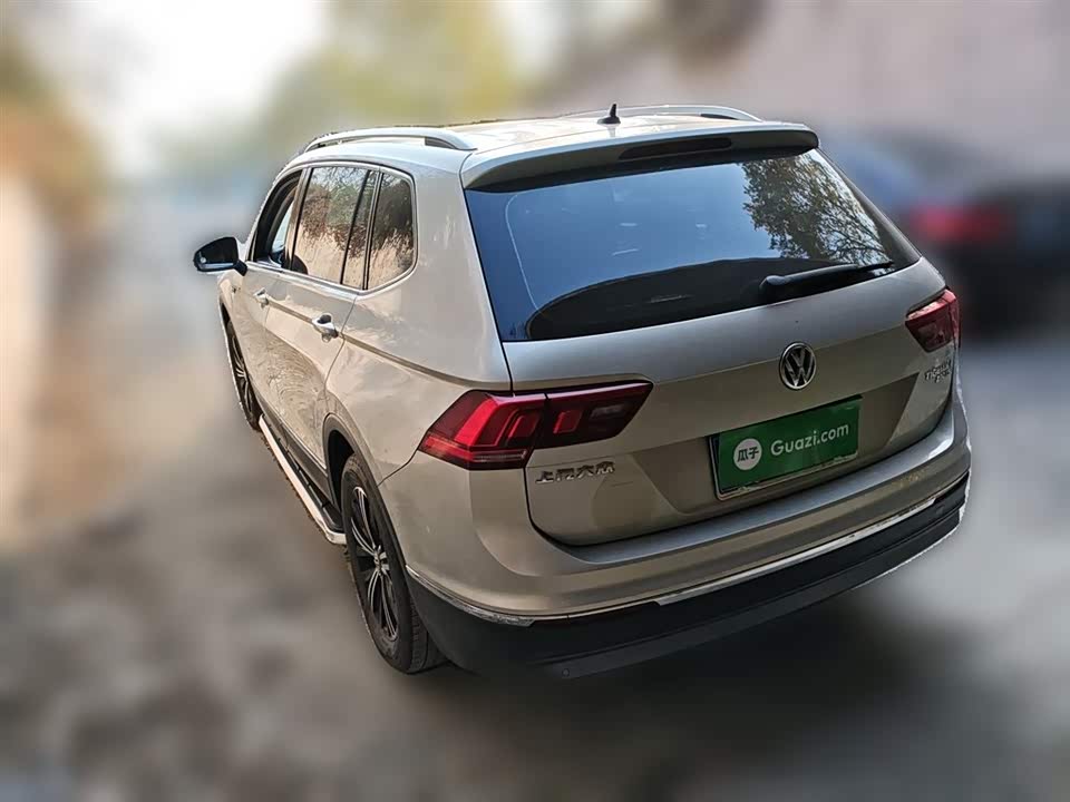 Volkswagen Tiguan L