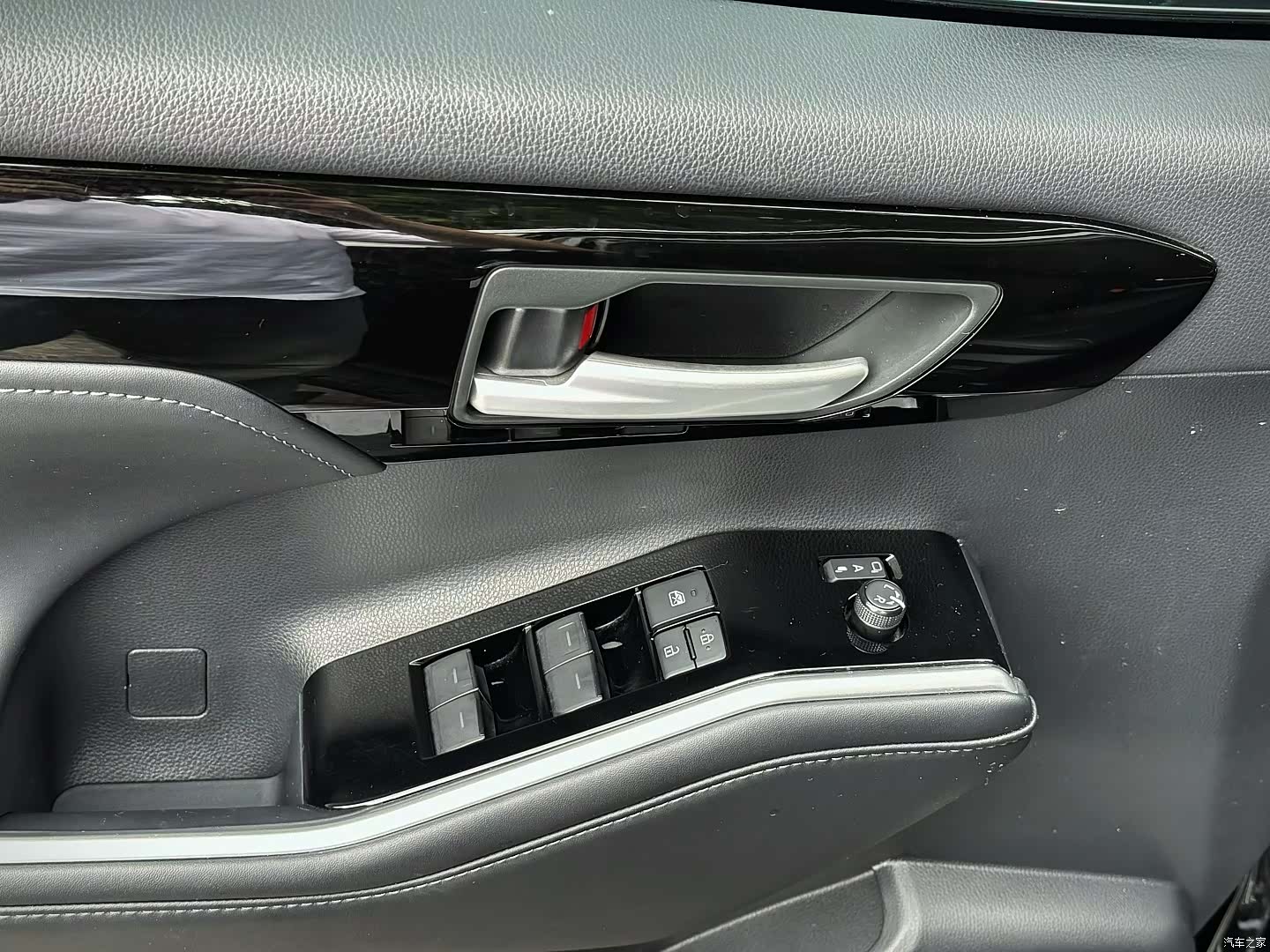 Toyota Highlander, 2022 10