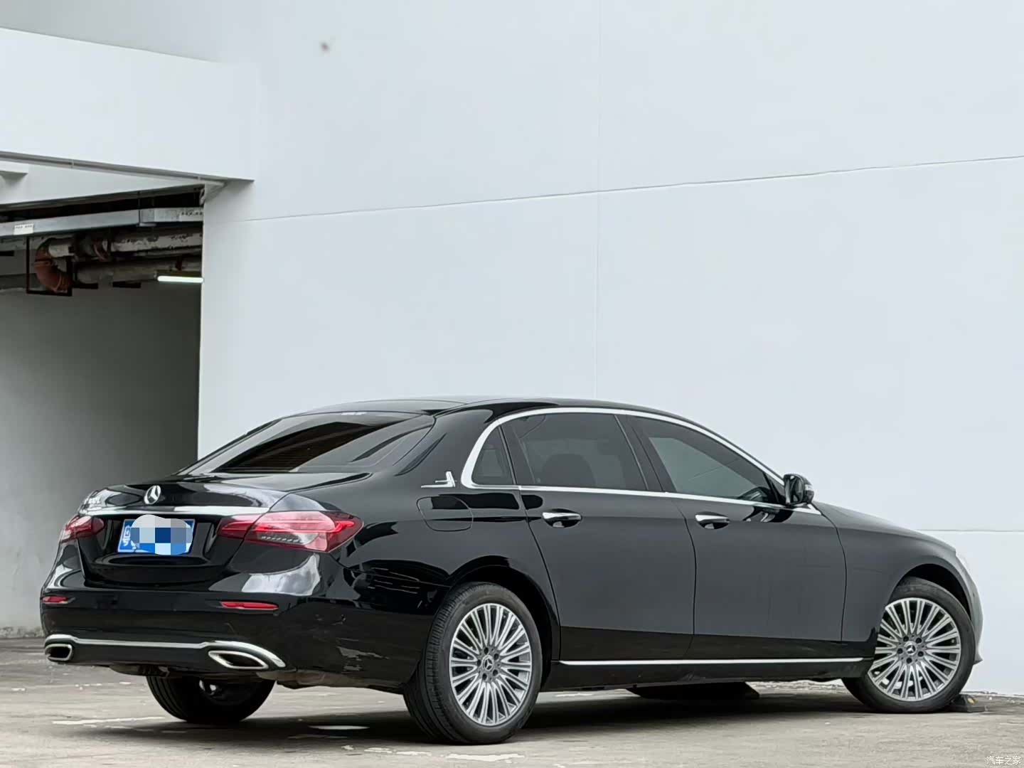 Mercedes-Benz E-Class, 2023 9