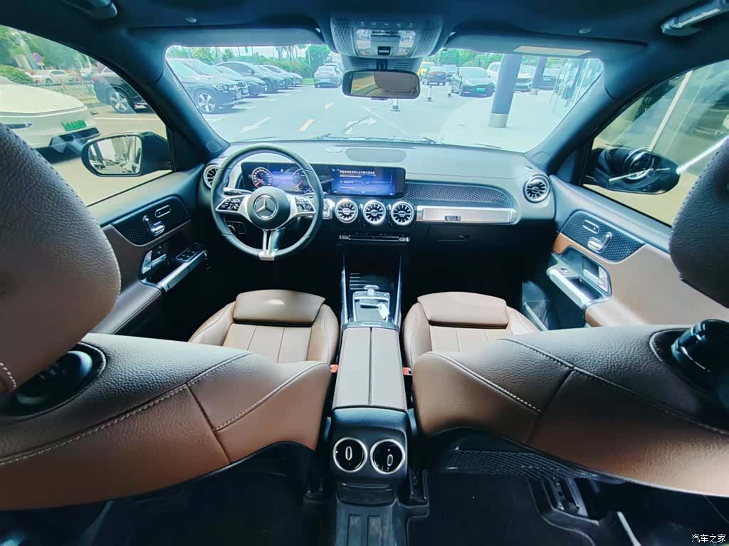 Mercedes-Benz GLB, 2024 17