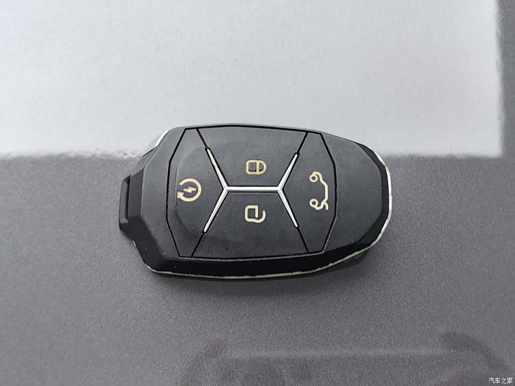 Lynk & Co 01, 2018 19