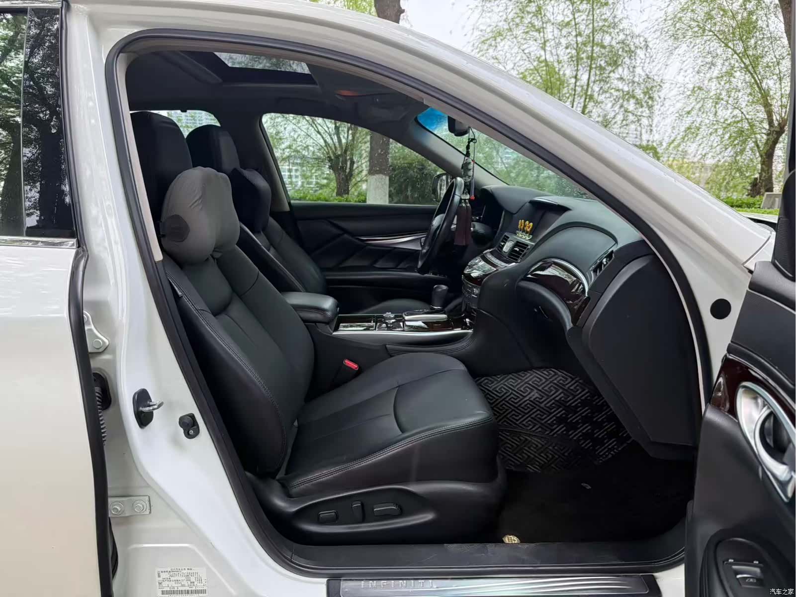 Infiniti Q70, 2016 14