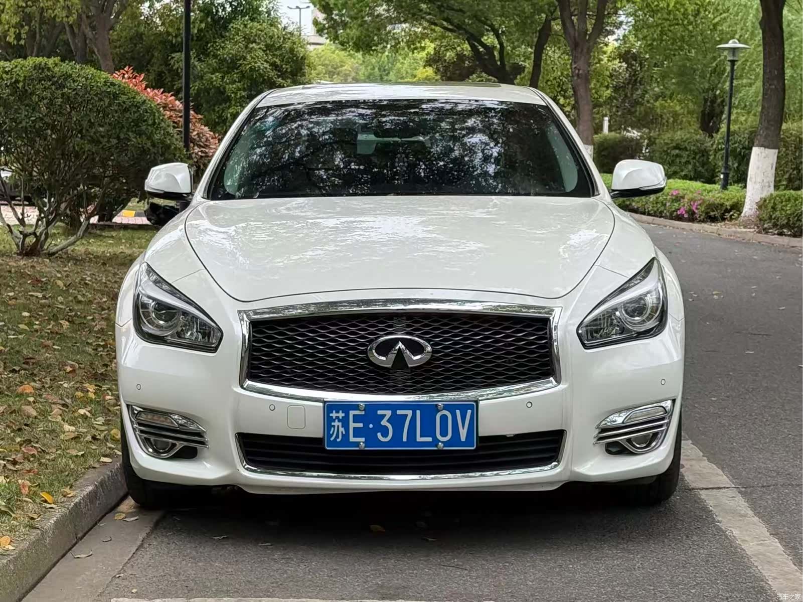Infiniti Q70, 2016 2