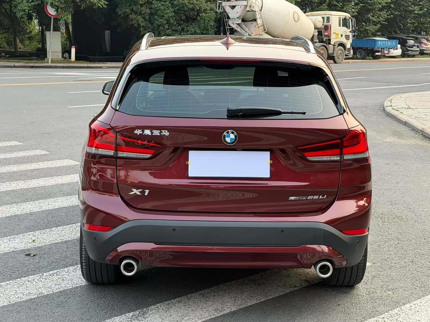 BMW X1, 2020 все фото