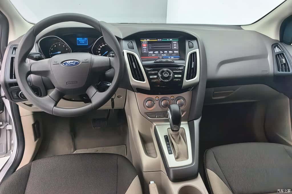 Ford Focus, 2013 12