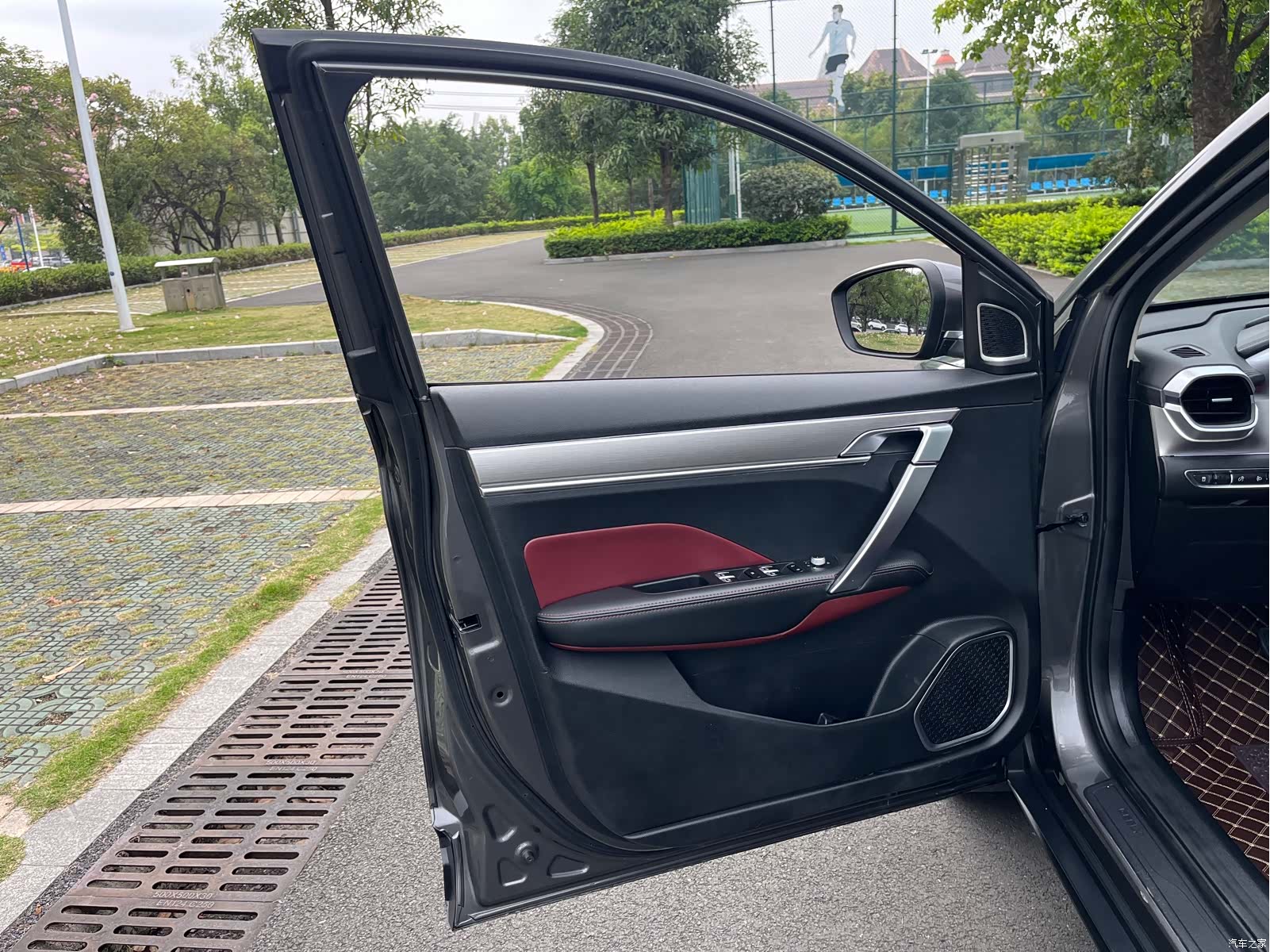 Geely Coolray, 2023 15