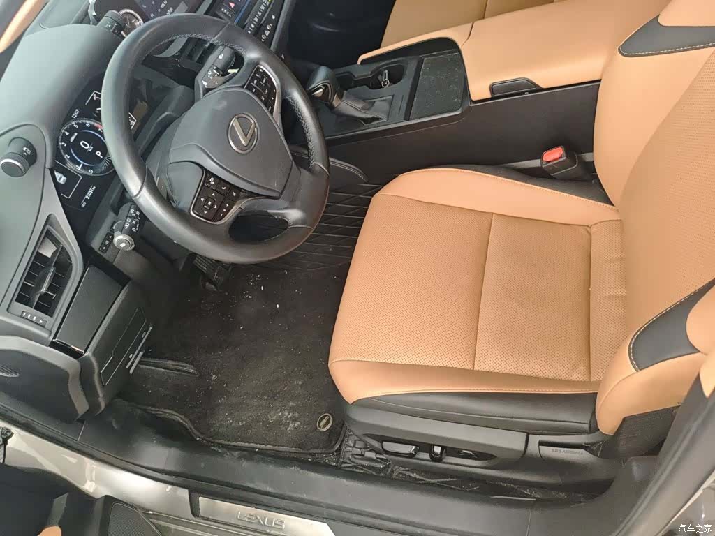 Lexus ES, 2024 11