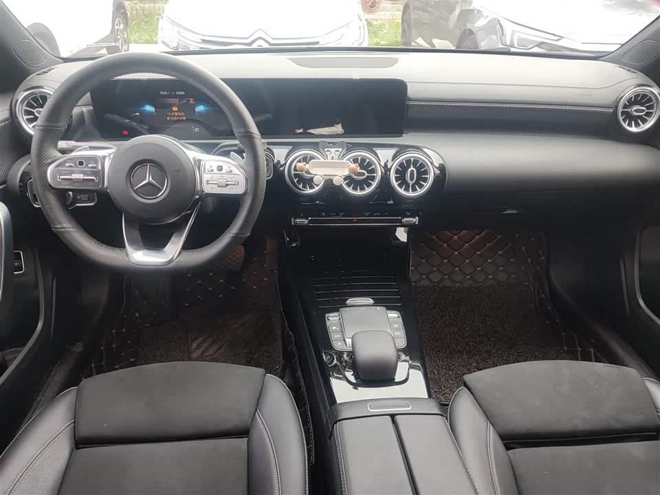 Mercedes-Benz Class A Mercedes-Benz Class A