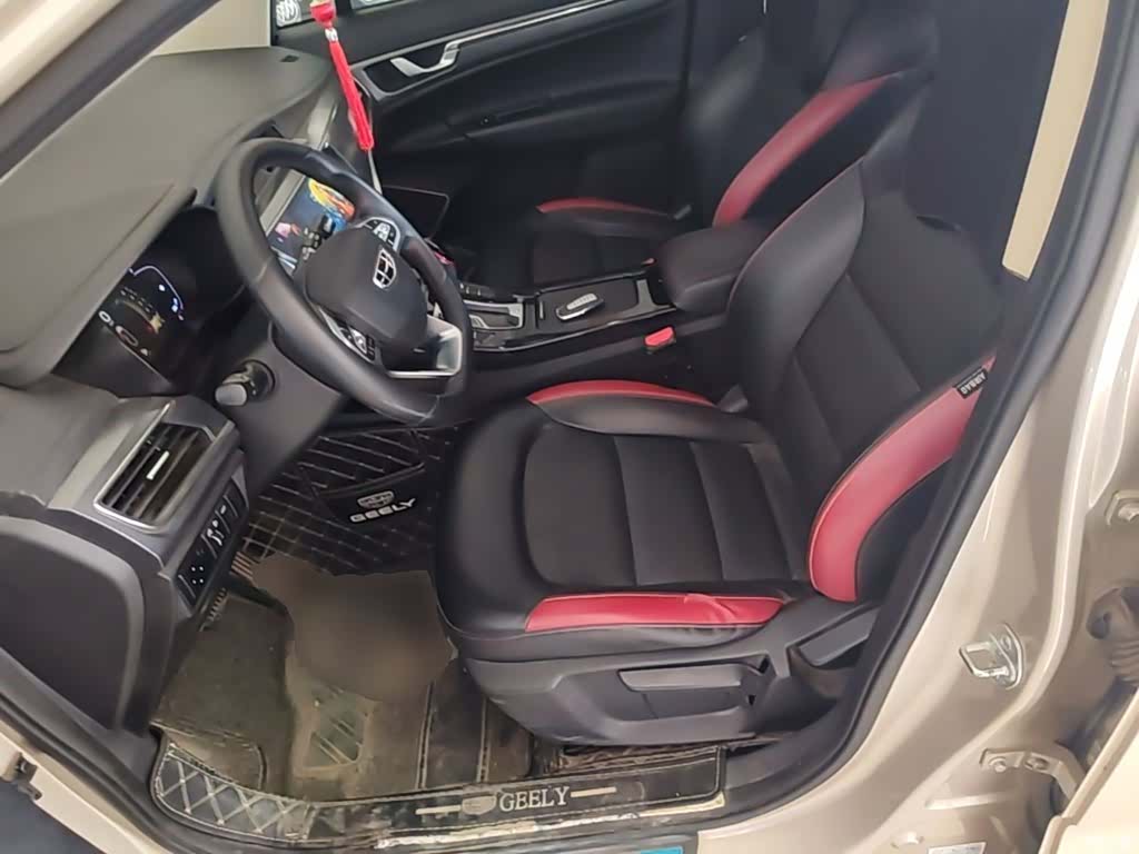 Geely Emgrand, 2020 15