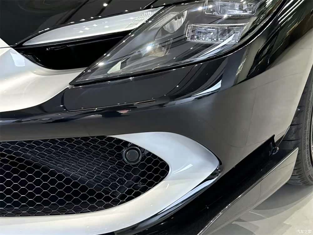 Ferrari 296, 2023 4