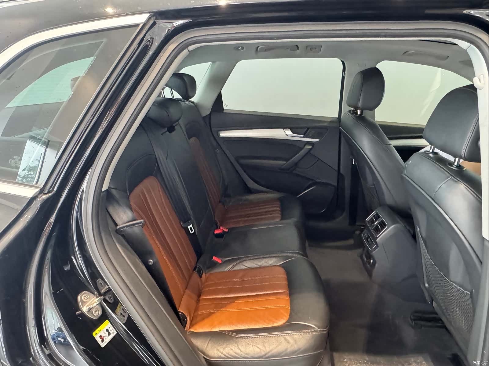 Audi Q5L, 2020 10