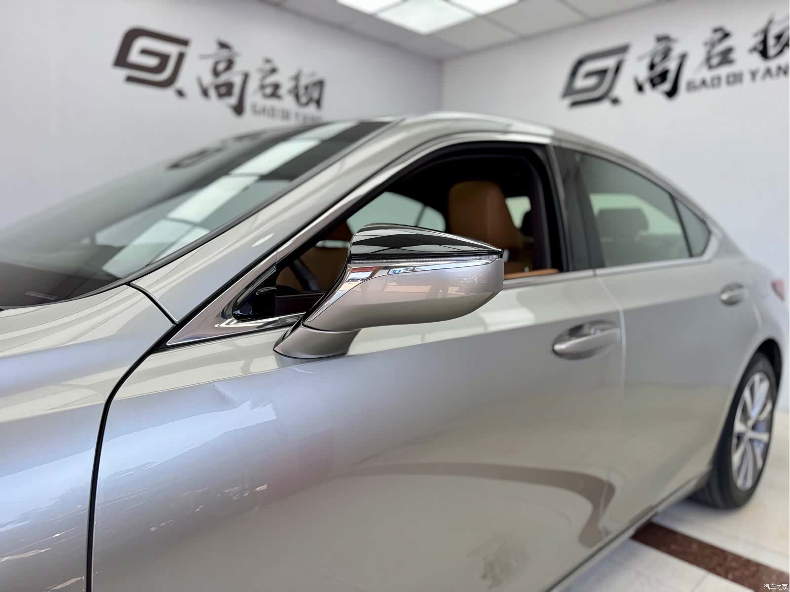 Lexus ES, 2021 все фото