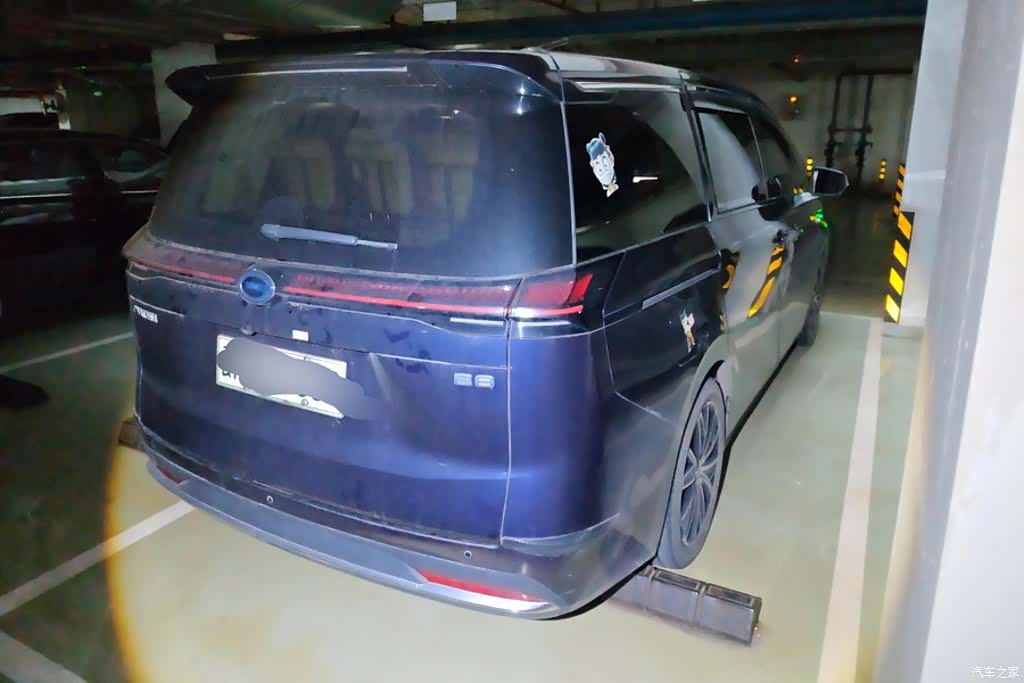 Trumpchi E8, 2023 3
