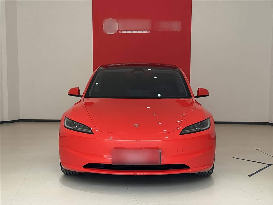 Tesla Model 3 Tesla Model 3
