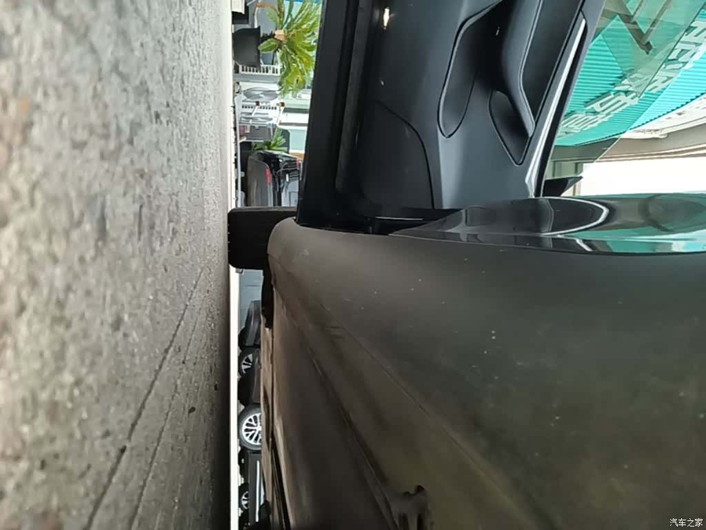 Tesla Model Y, 2024 22