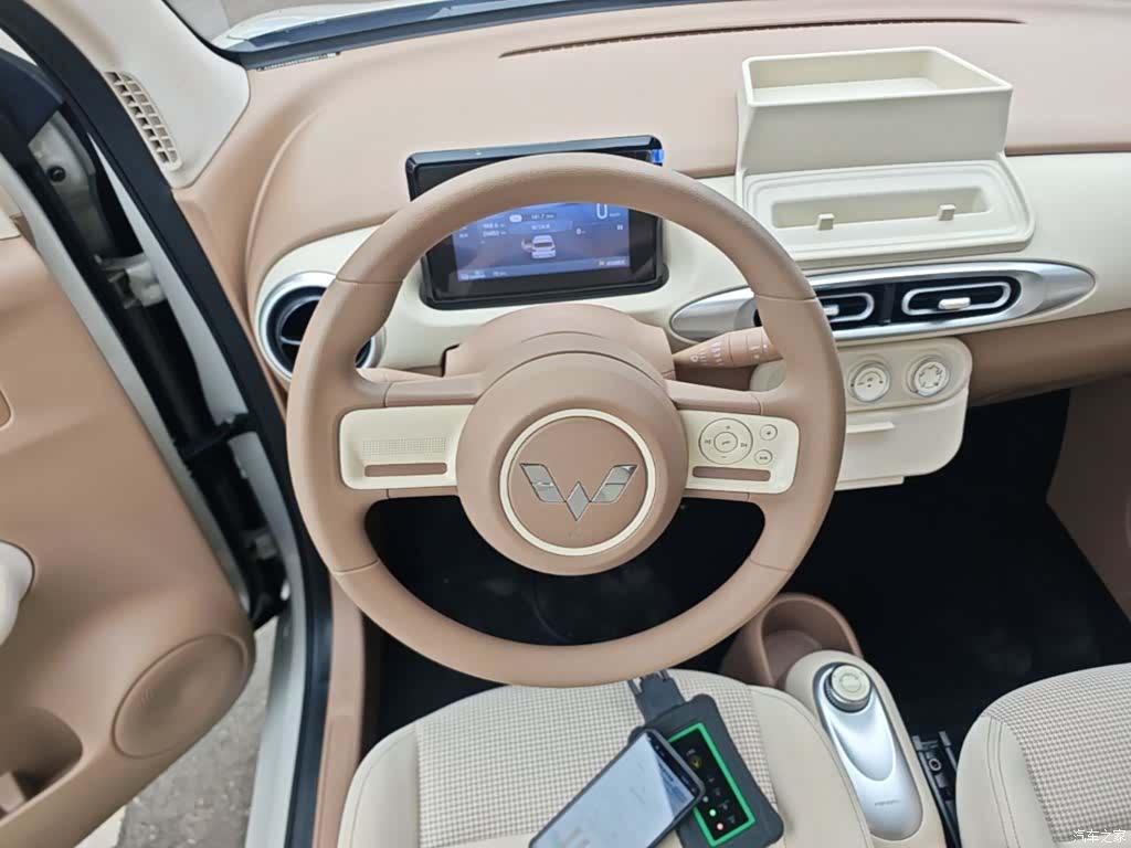 Wuling MINIEV, 2025 11