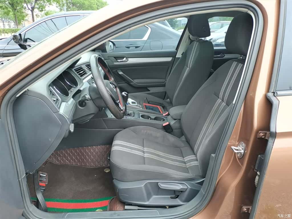 Volkswagen Lamando, 2017 15