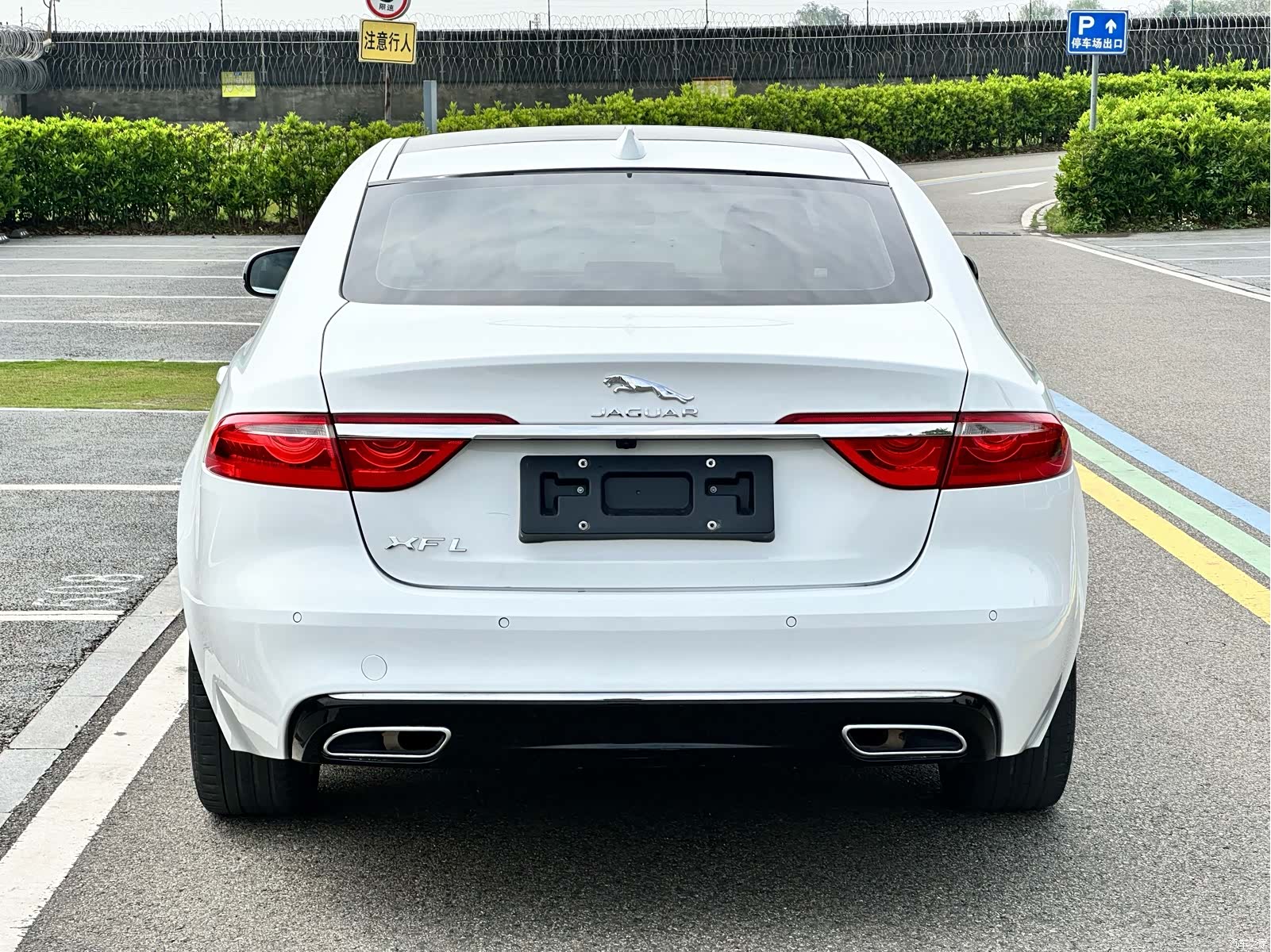 Land Rover XFL, 2018 6